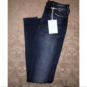 KanCan Distressed Skinny Jean